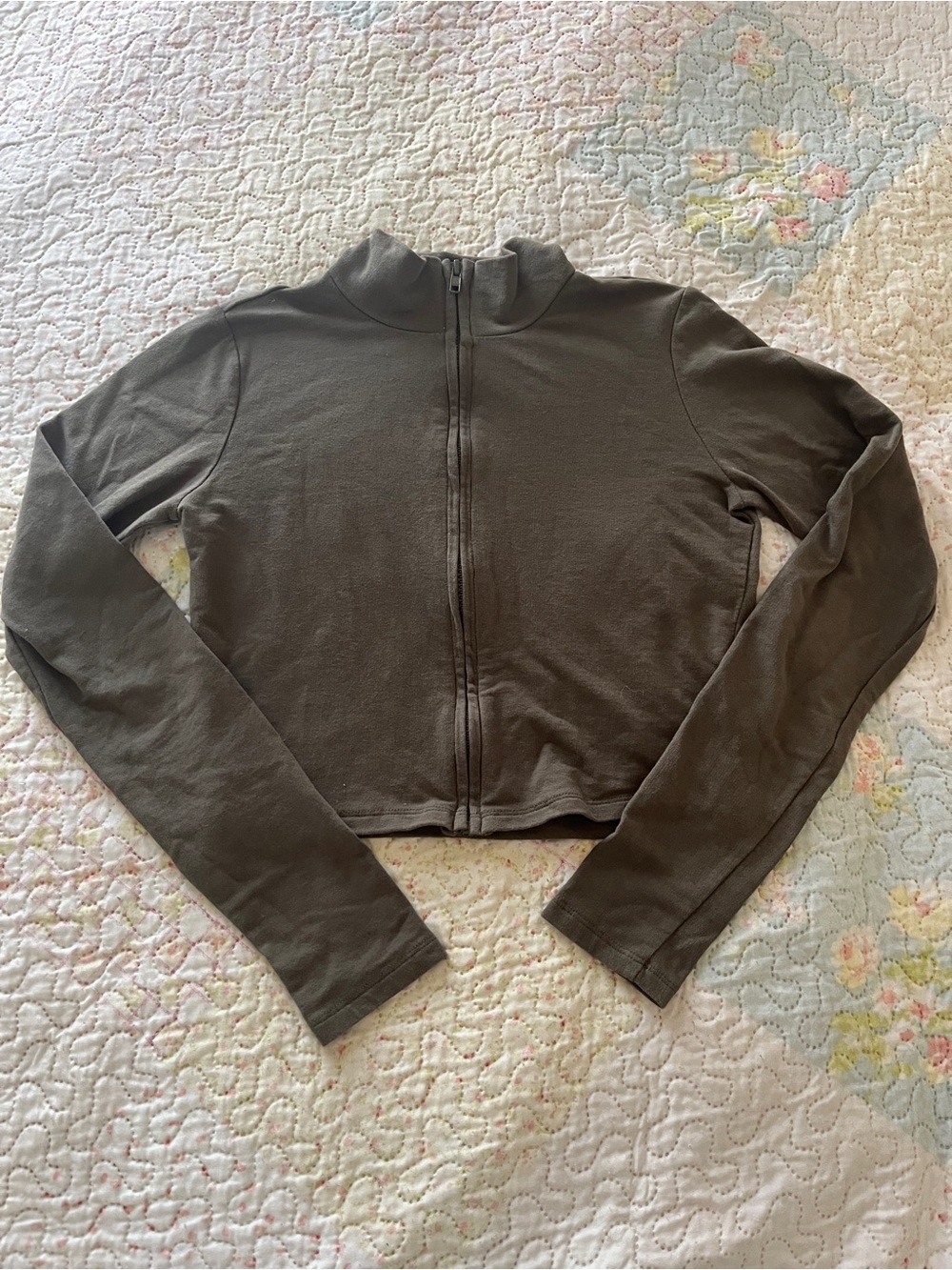 *Free with $35 Purchase* Olive Cropped Zip-Front Mock Neck